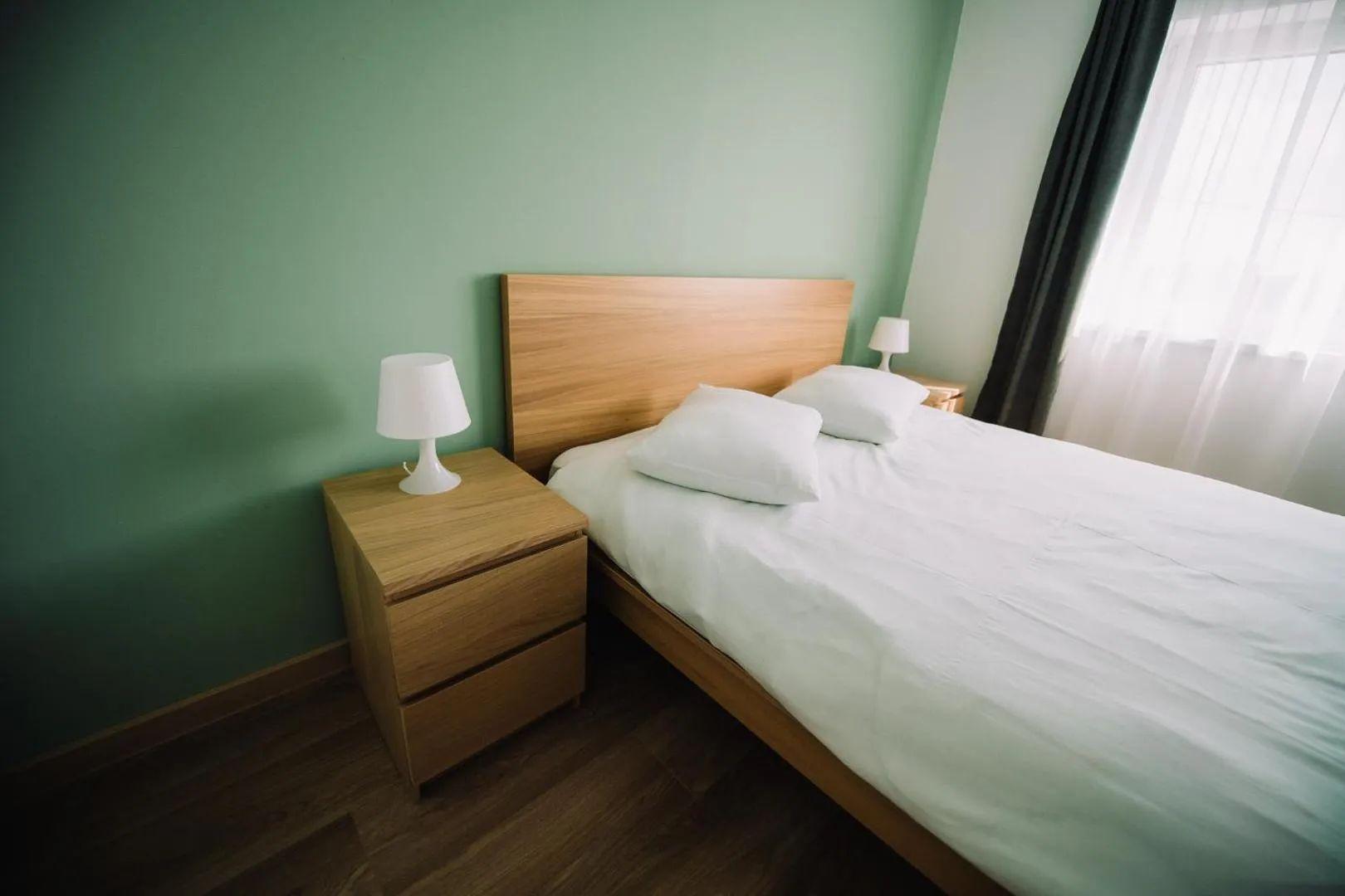 Ap cu 2 camere la cheie, mobilat/utilat + parcare inclusă-105.000 euro - 3