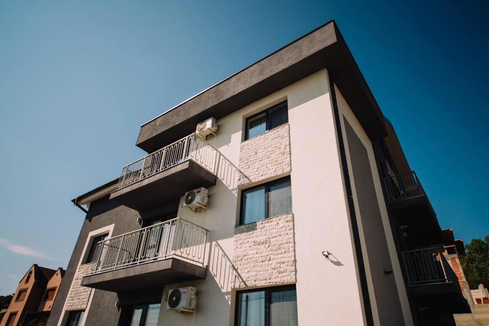 Ap cu 2 camere la cheie, mobilat/utilat + parcare inclusă-105.000 euro - 4