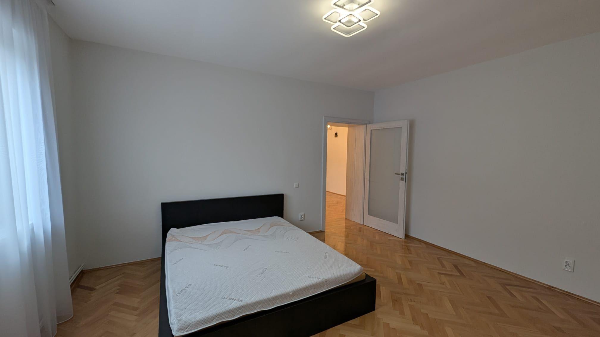 Apartament 3 camere la casa , 105 mp, pivnita, pod, curte, zona Negoi - 6