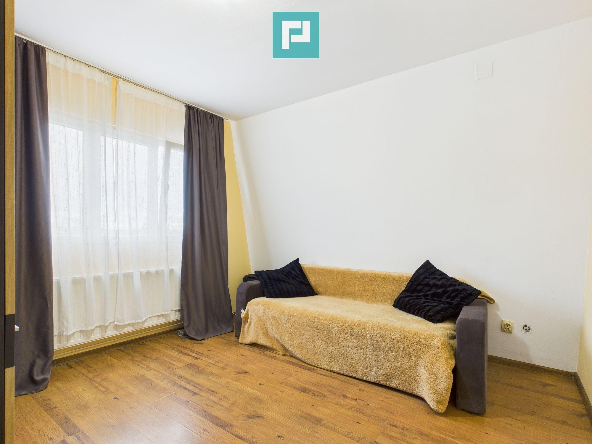 Apartament cu o cameră, Miron Costin - 4