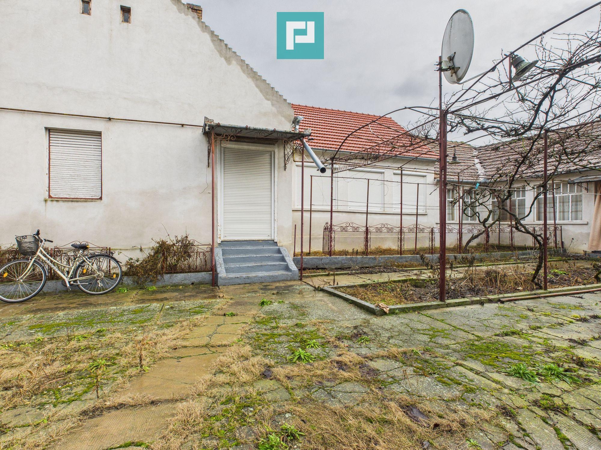 Casă cu 4 camere în Nădab - 2