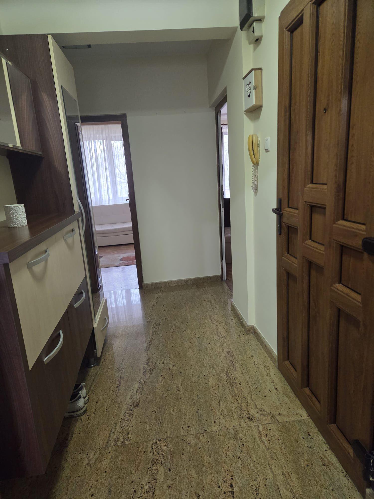 Apartament 2 camere decomandat-zona Spitalul Judetean-125.500 euro neg - 10
