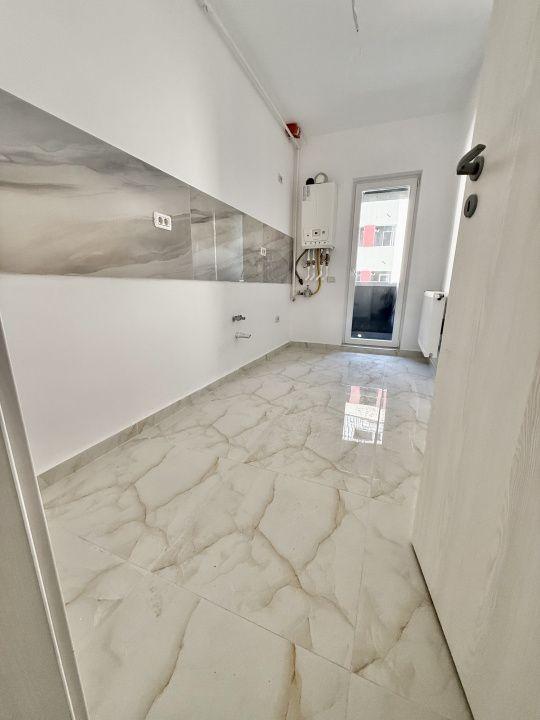 Garsoniera cartier Militari Residence - mutare imediata!! - 1