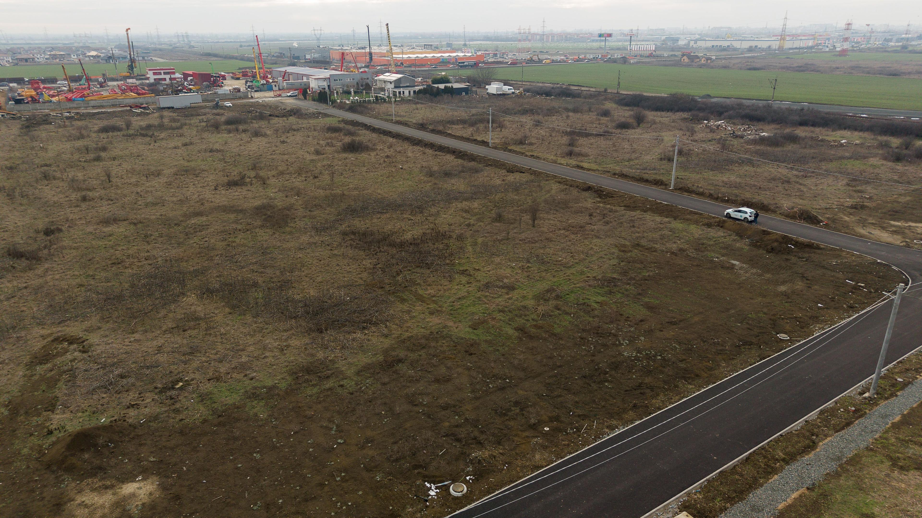 Teren intravilan de 605 mp în Vladimirescu - 5