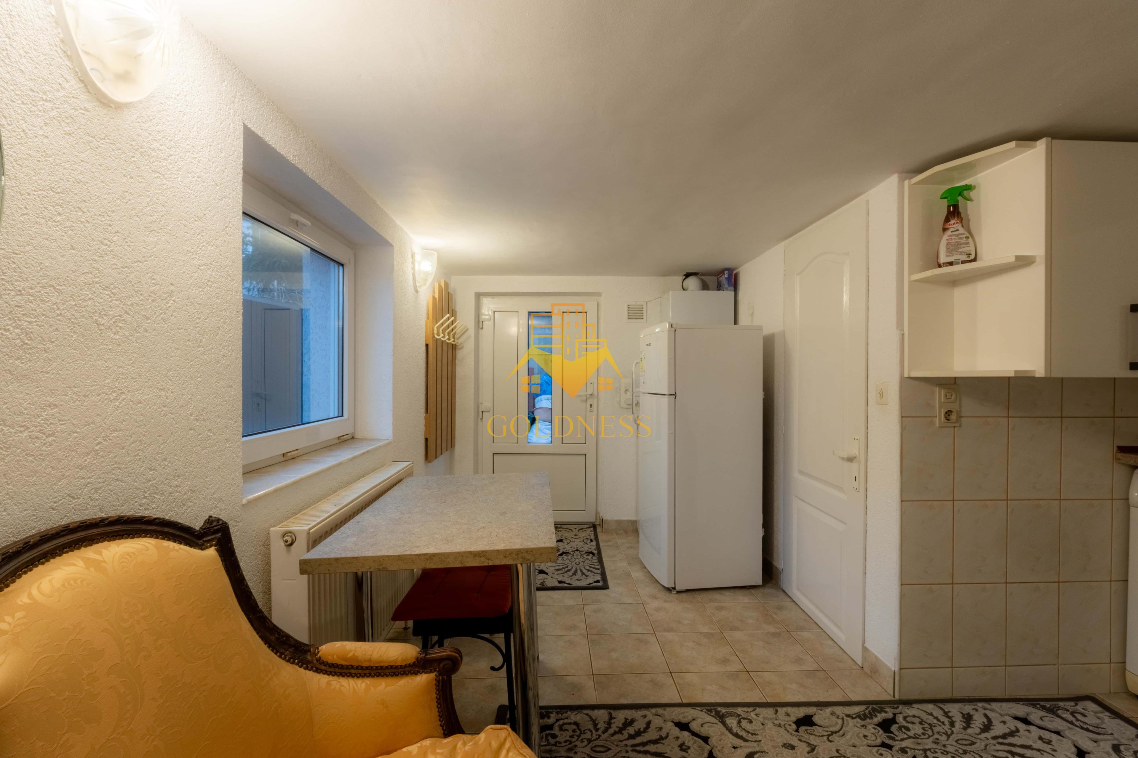 Garsoniera, la casa, parcare, Zorilor Zona UMF, Marinescu, Piezisa - 4