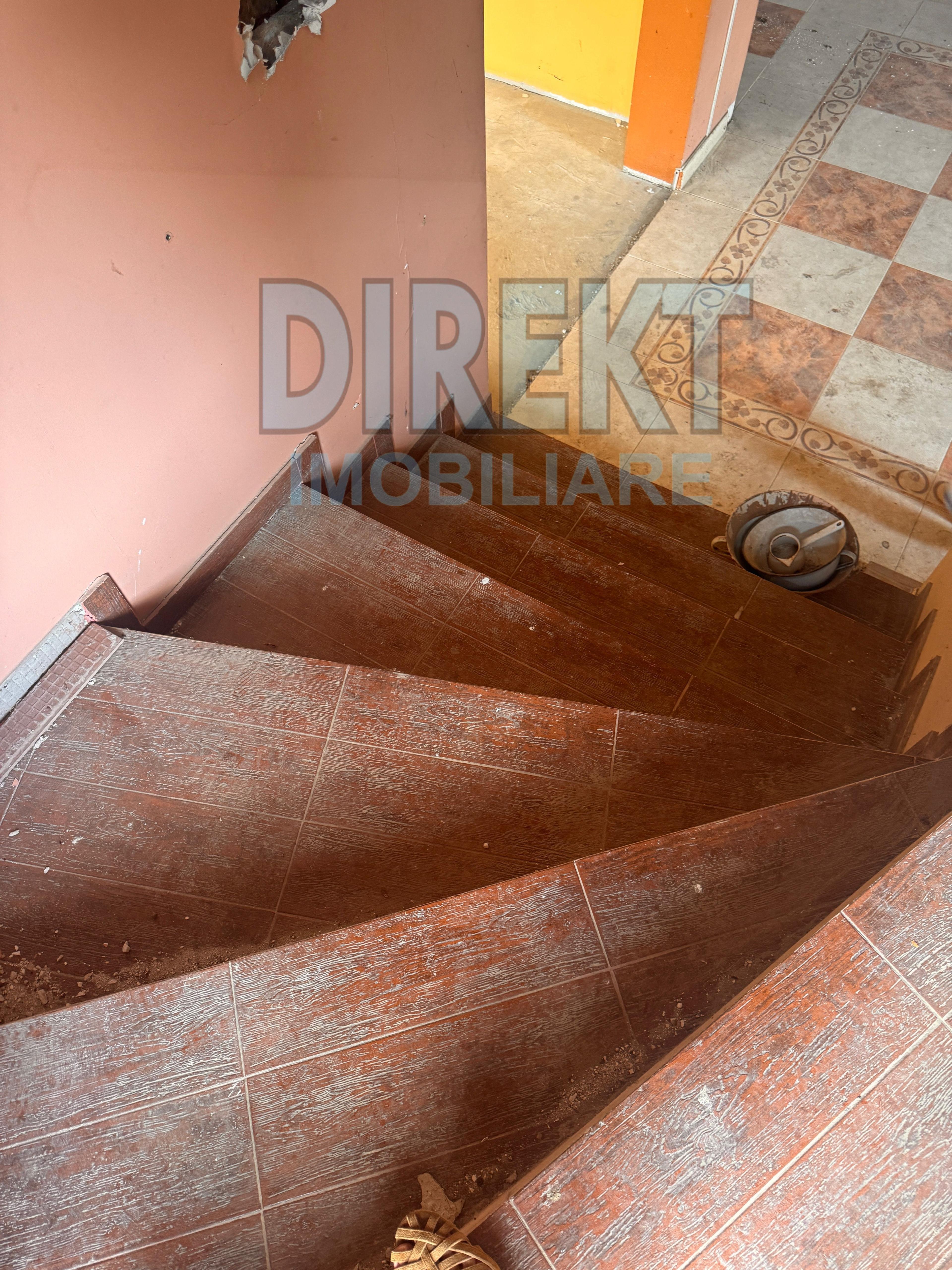 Casa individuala , cu piscina interioara , zona Strada Valea Budacului - 18