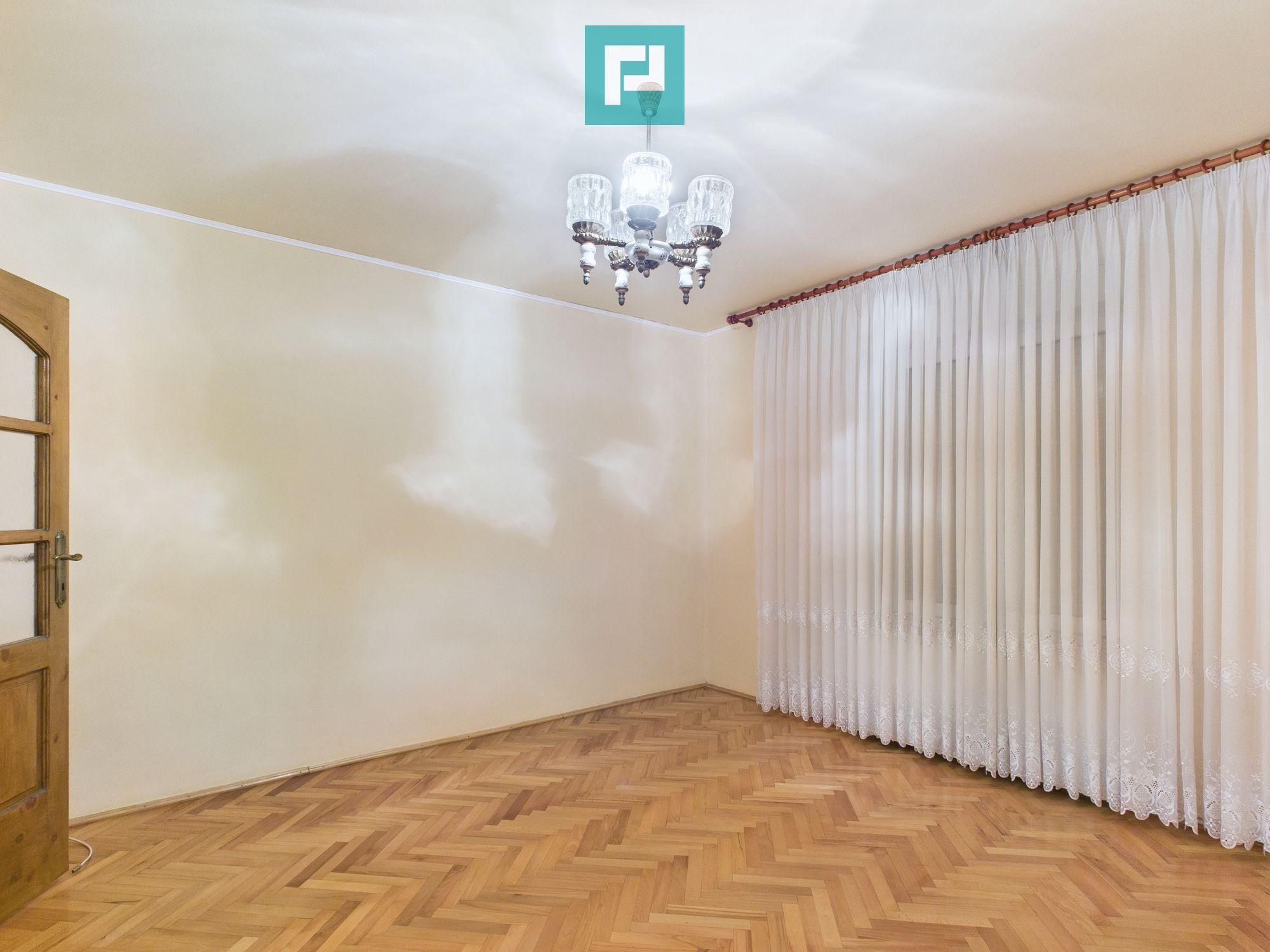 Casă cu 2 corpuri și 5 camere în Livada - 7