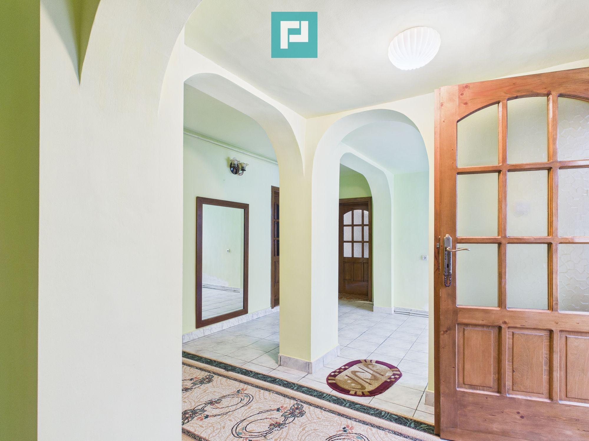 Casă cu 2 corpuri și 5 camere în Livada - 3