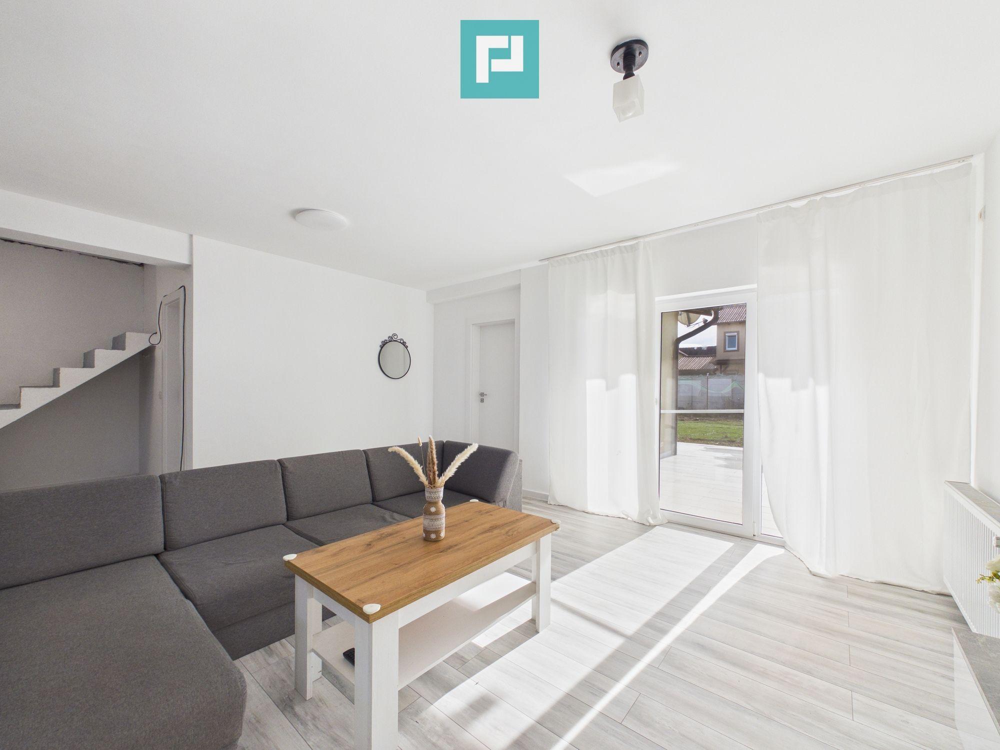 Casă înșiruită în Via Carmina- Vladmirescu - 1