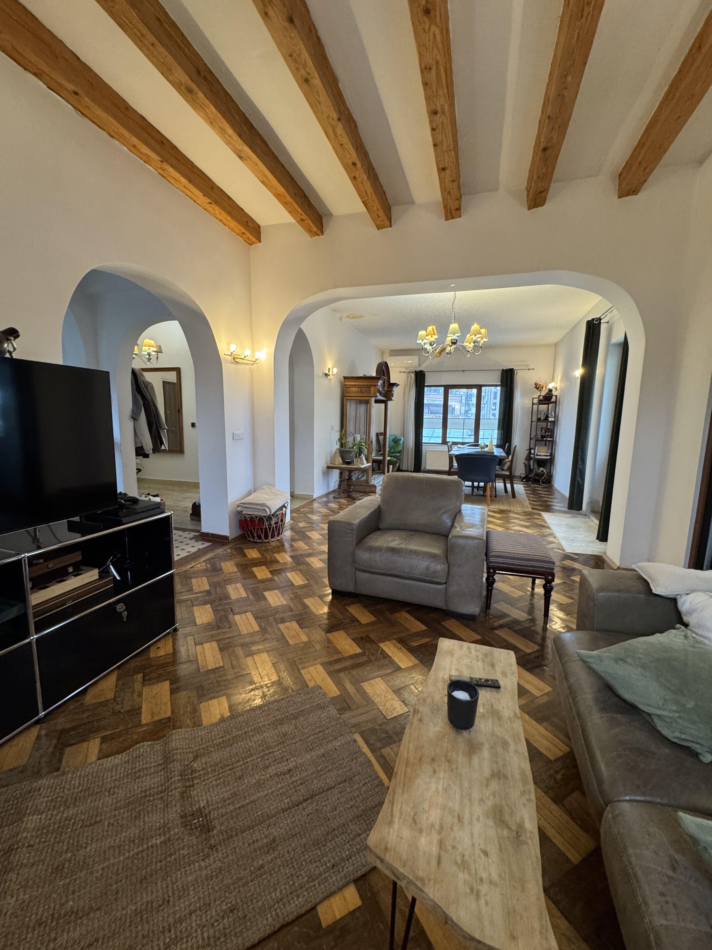 Apartament luminos ultracentral |Terasa panoramica | Unirii - 2