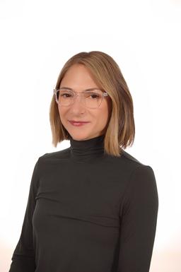 Alexandra Bardos Profile Picture