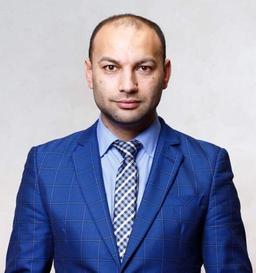 Kostas Parusca
