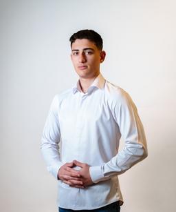Eduard Elekes Profile Picture